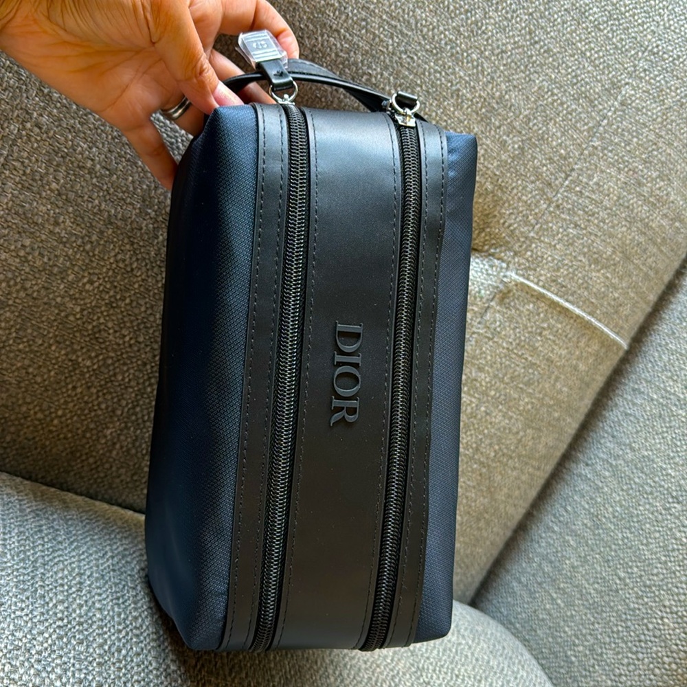 💜Dior Men Travel Pouch